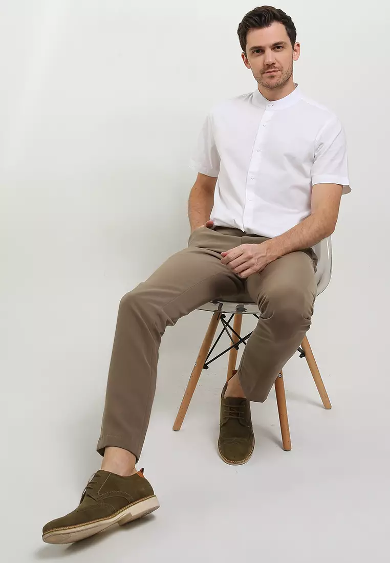 TRIPLE Kemeja Lengan Pendek Slim Fit  - White