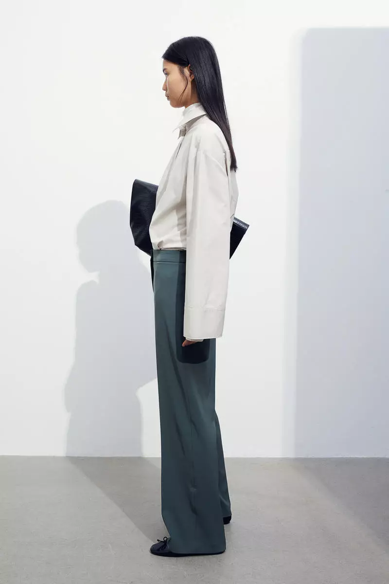 Wide trousers
