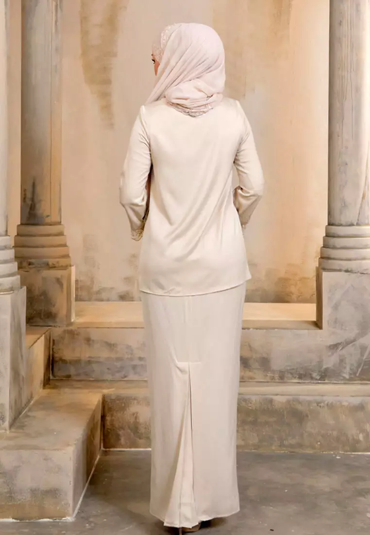 亮片蕾丝香槟色马来套装