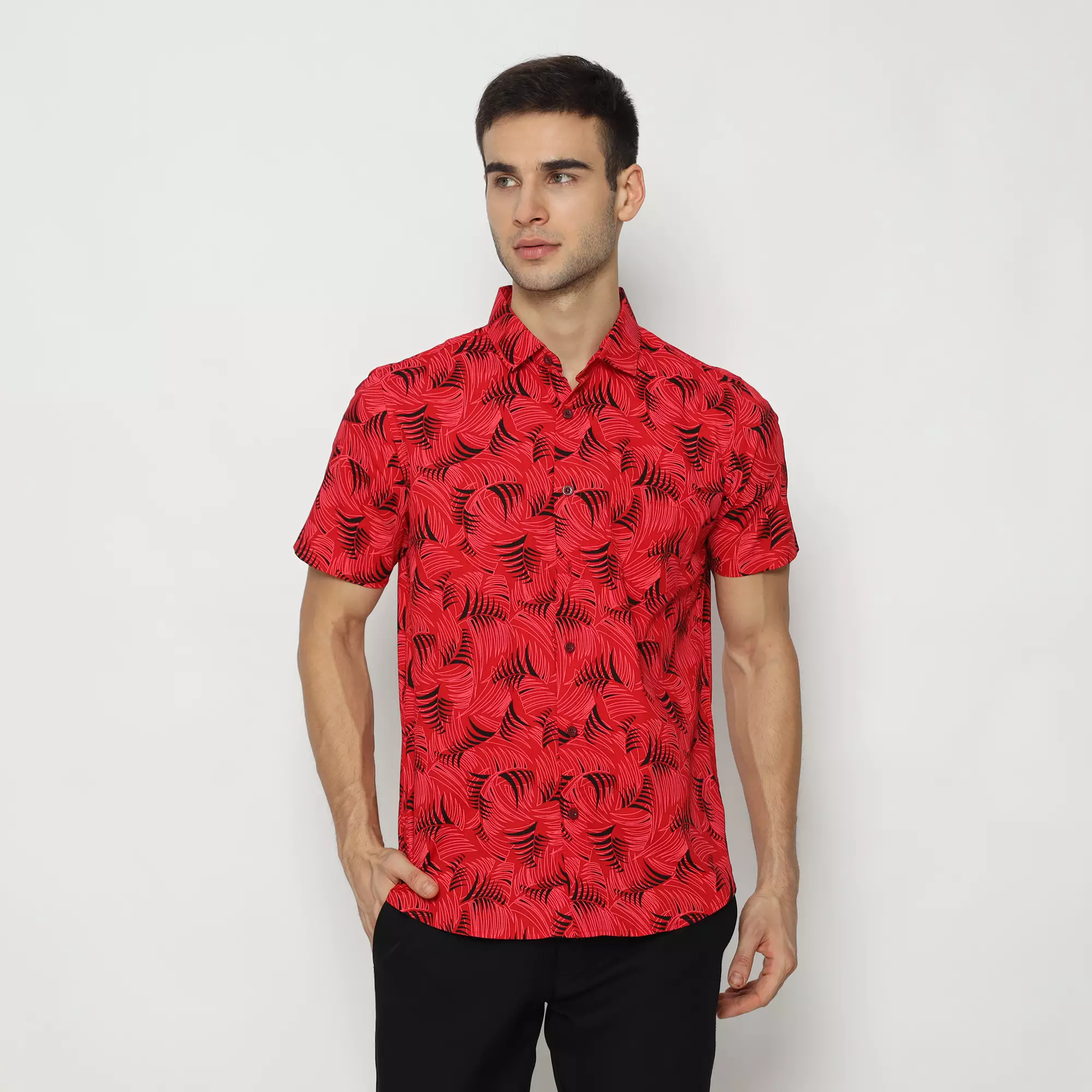 Platini Kemeja Motif Printing Pria Lengan Pendek Katun 132260.49 Red