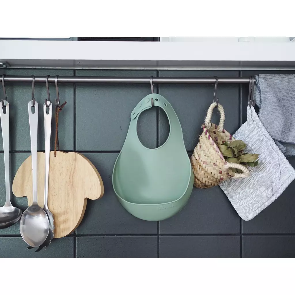 Beaba Silicone Bib Sage Green - Celemek Makan Anak Bayi (Hijau)