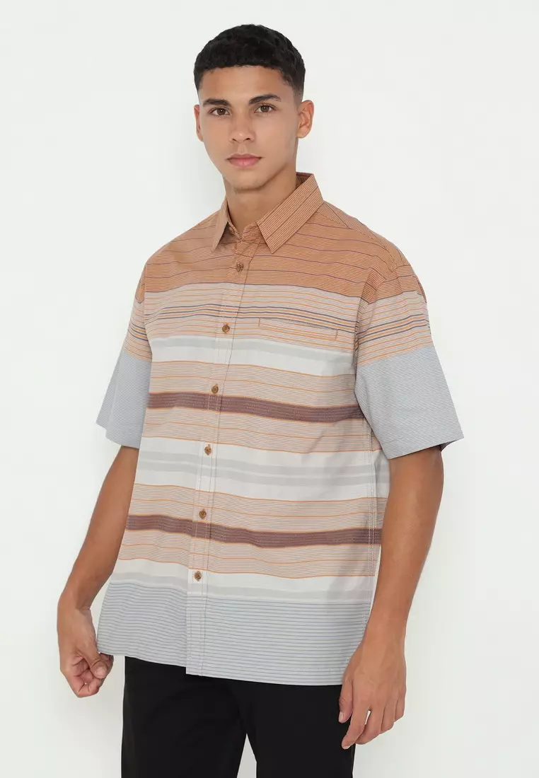 POLICE Kemeja Border Printing Regular Fit Pria