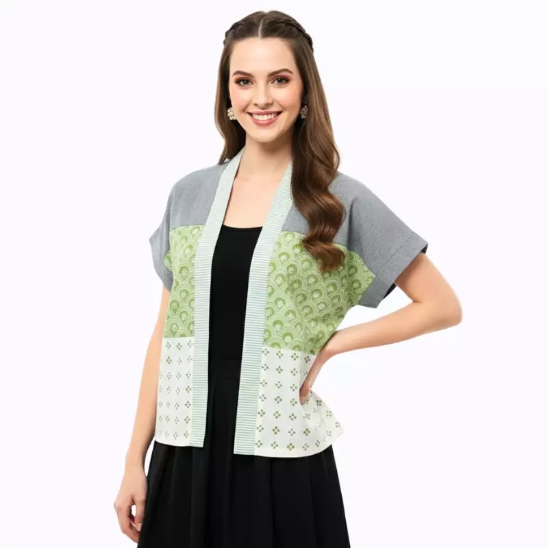 Blazer Batik Wanita - Atasan Batik - Bhatara Batik Mikata - Outer Batik Modern Lengan Pendek