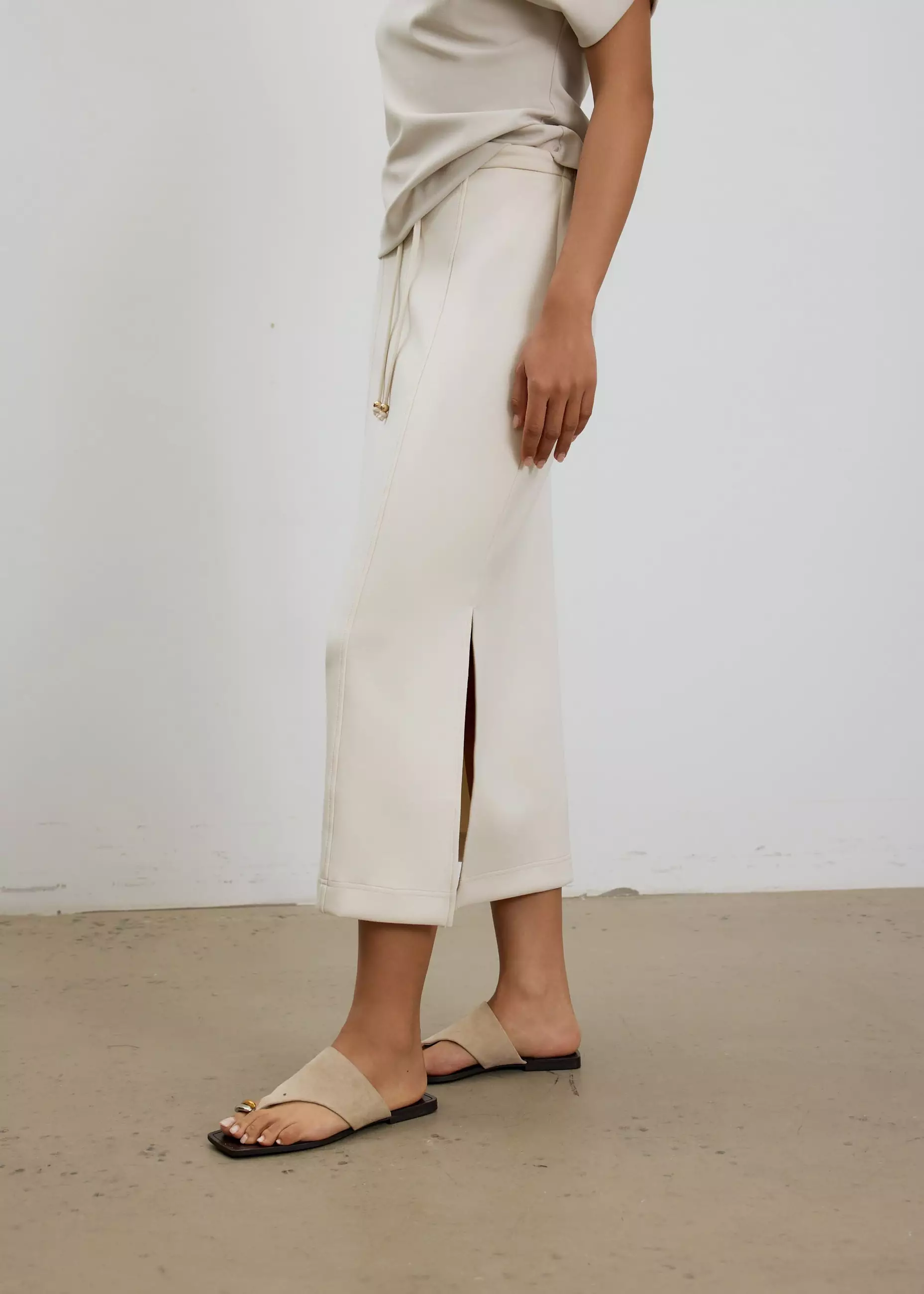 Rok Wanita - Neoprene High Waist Column Midaxi Skirt