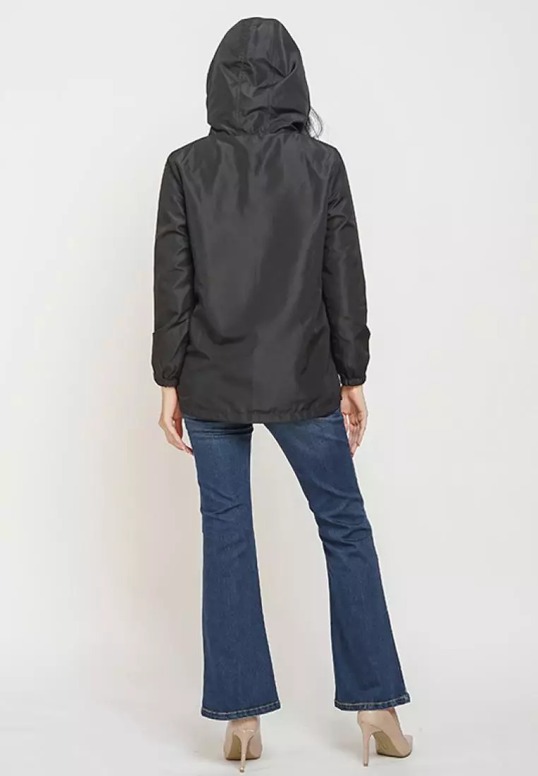 DUST Jaket Parasut Arla Hitam (D. 56152)