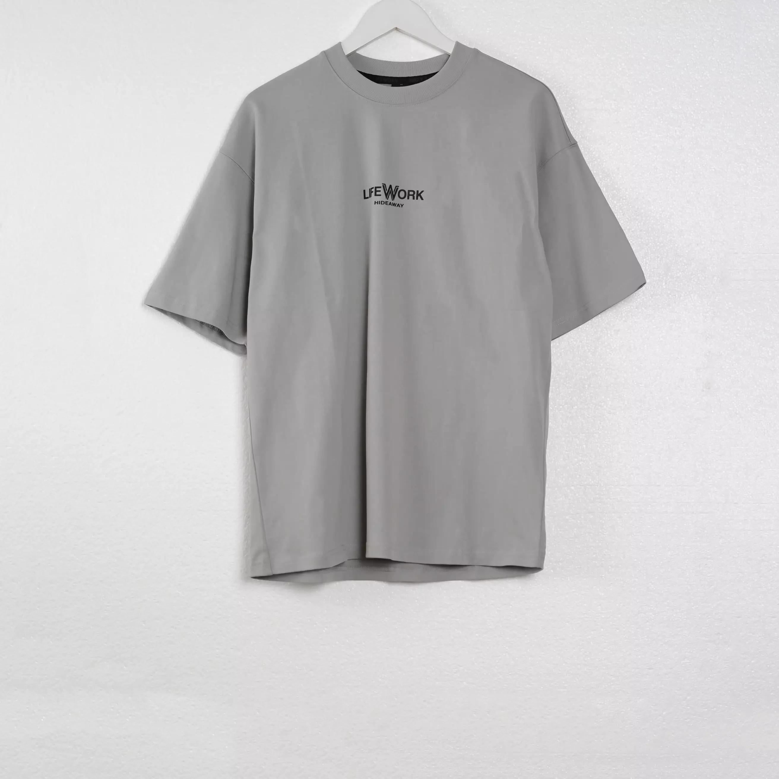 Kaos LIFE WORK SMALL TEXT HIDEAWAY CENTER GREY TSHIRT 100% ORIGINAL