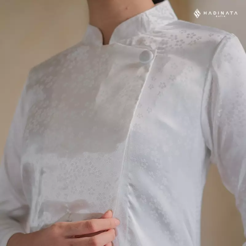 Hadinata Batik Wanita Kebaya Charita White
