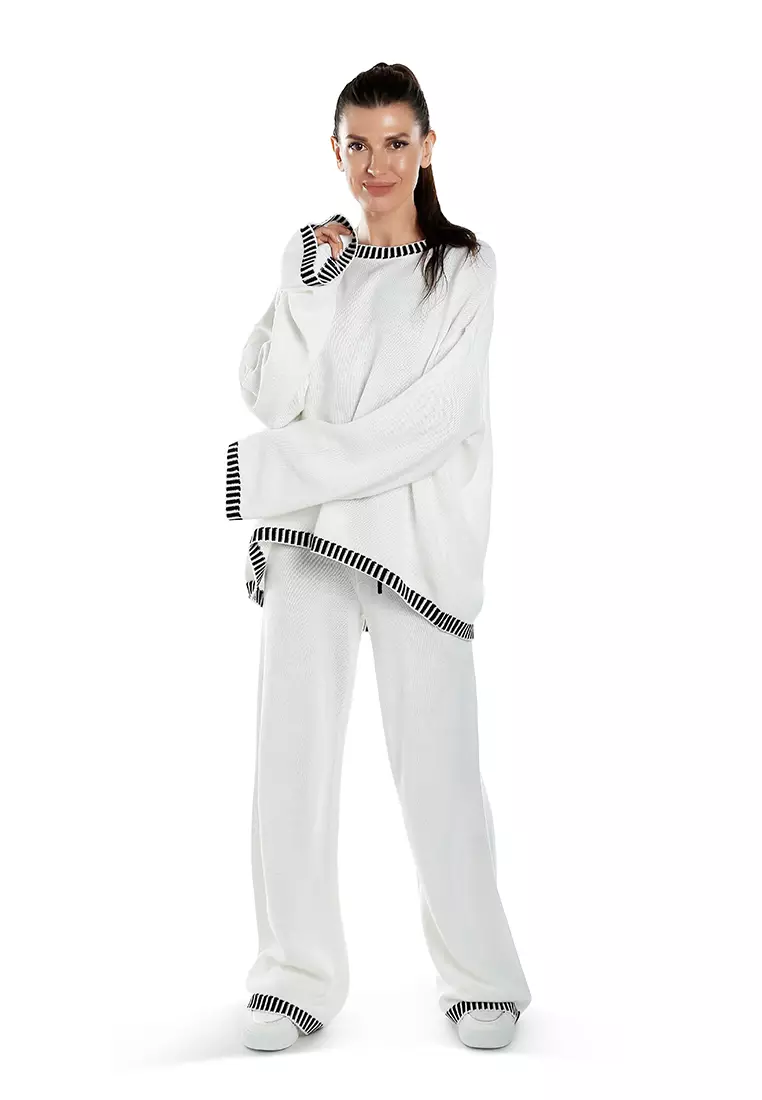 Contrast Stitch Detail Knit Sweater Trouser in Cream