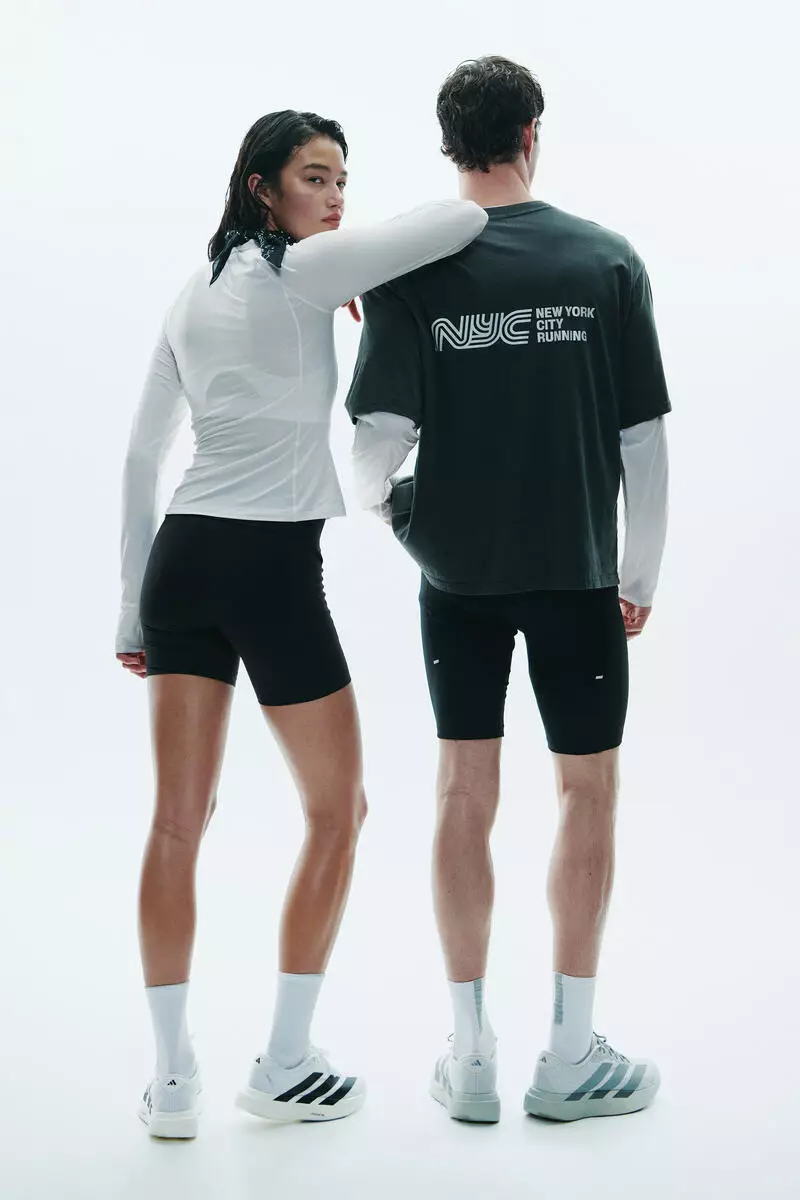 Long-sleeved running top with CoolMove™