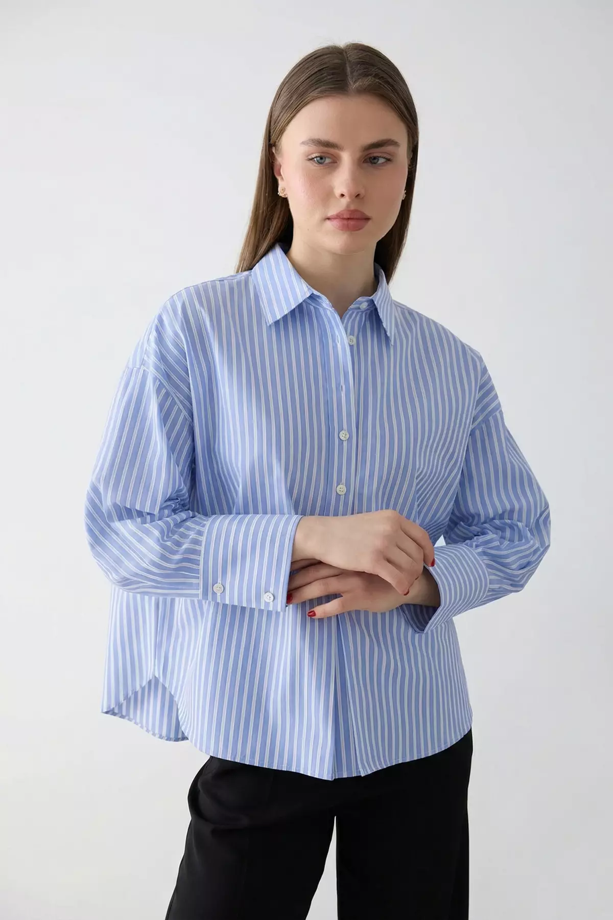 Blue-Beige Striped Half-Buttoned Oversized Woven Blouse Twoss26Bz565