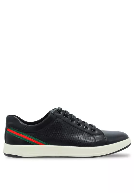 Discount on Louis Cuppers  shoes - SKU: Lace Up Solid Tone Round Toe Lifestyle Sneakers