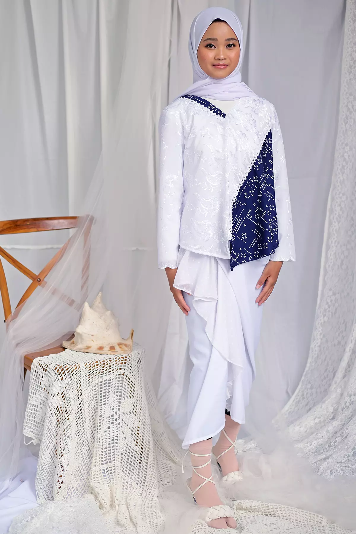 Lituhayu Sashiko Biru Blouse Batik Raya