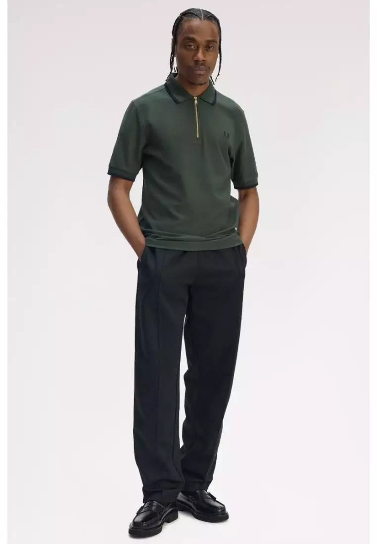 Fred Perry M1672 Crepe Pique Polo Shirt (Court Green)