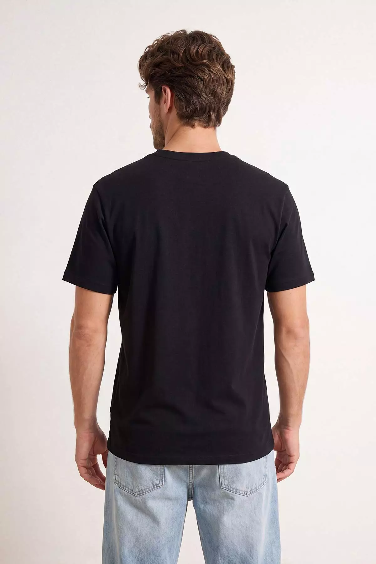 Black Regular/Relaxed Fit Buttoned Collar T-Shirt Tmnss26Ts00040