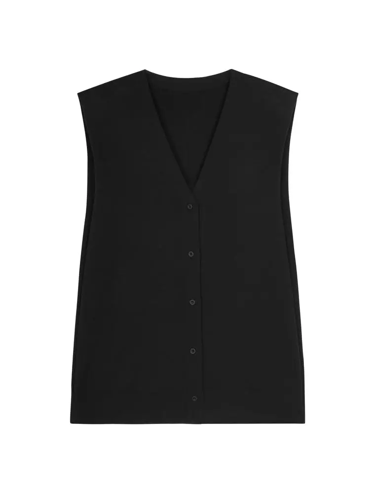 Knitted vest