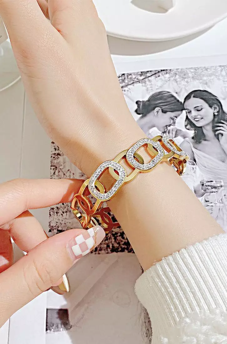 Gold hot sale chain bangles