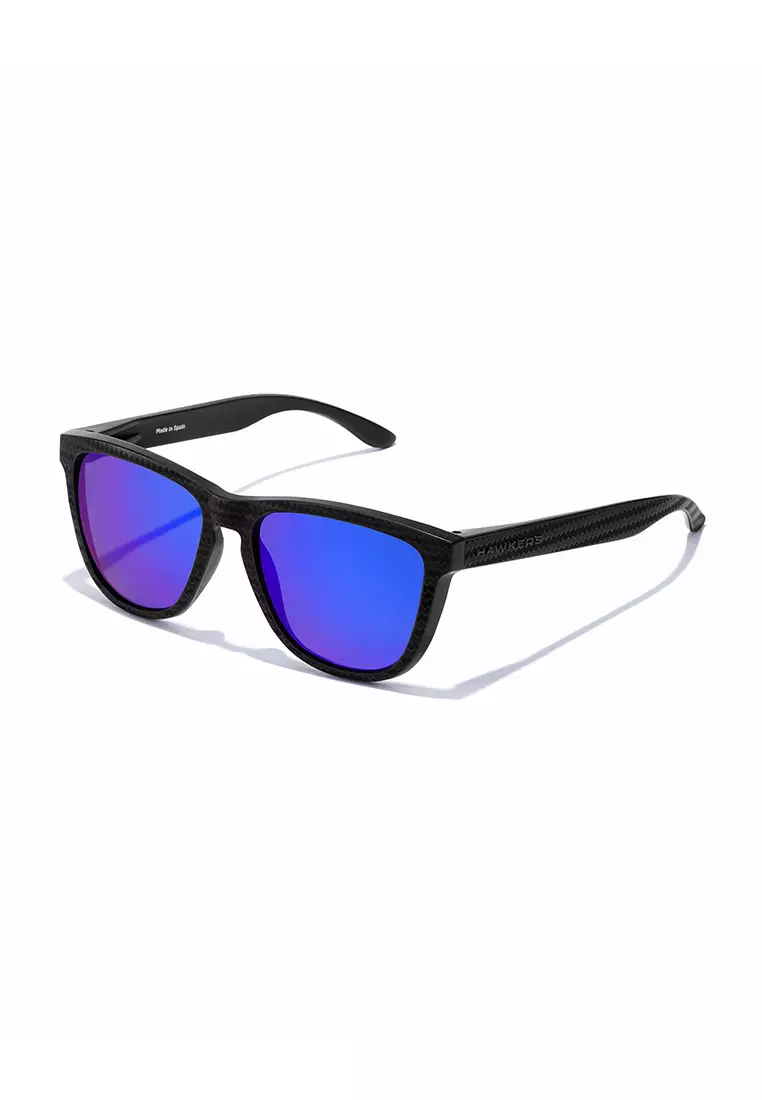 HAWKERS POLARIZED Sky ONE CARBONO RAW. Sunglasses for Men and Women, Unisex. UV400 protection. Official product designed and made in Spain. HONR21NLTP