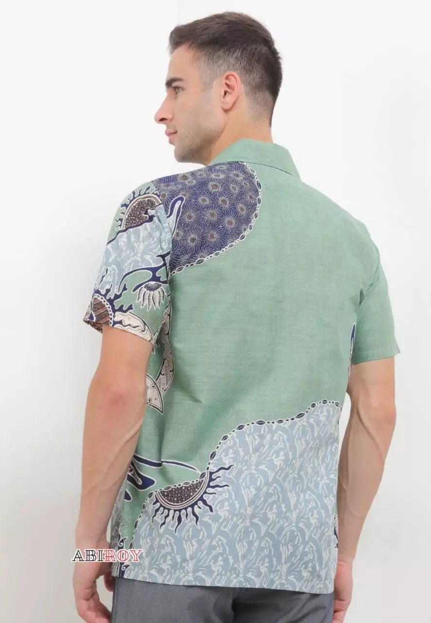 Mahesintra Hijau Kemeja Batik Pria Premium Slimfit Lengan Pendek NLN