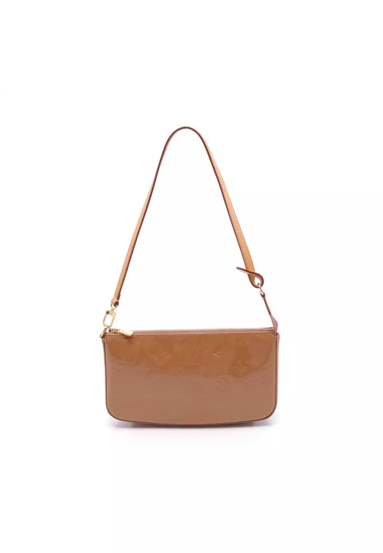 Louis vuitton pochette online beige