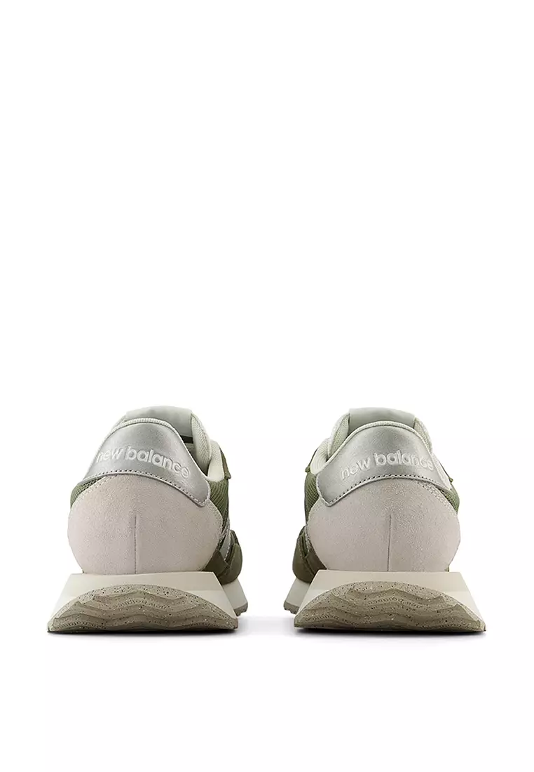 237 Classic Lifestyle Shoes