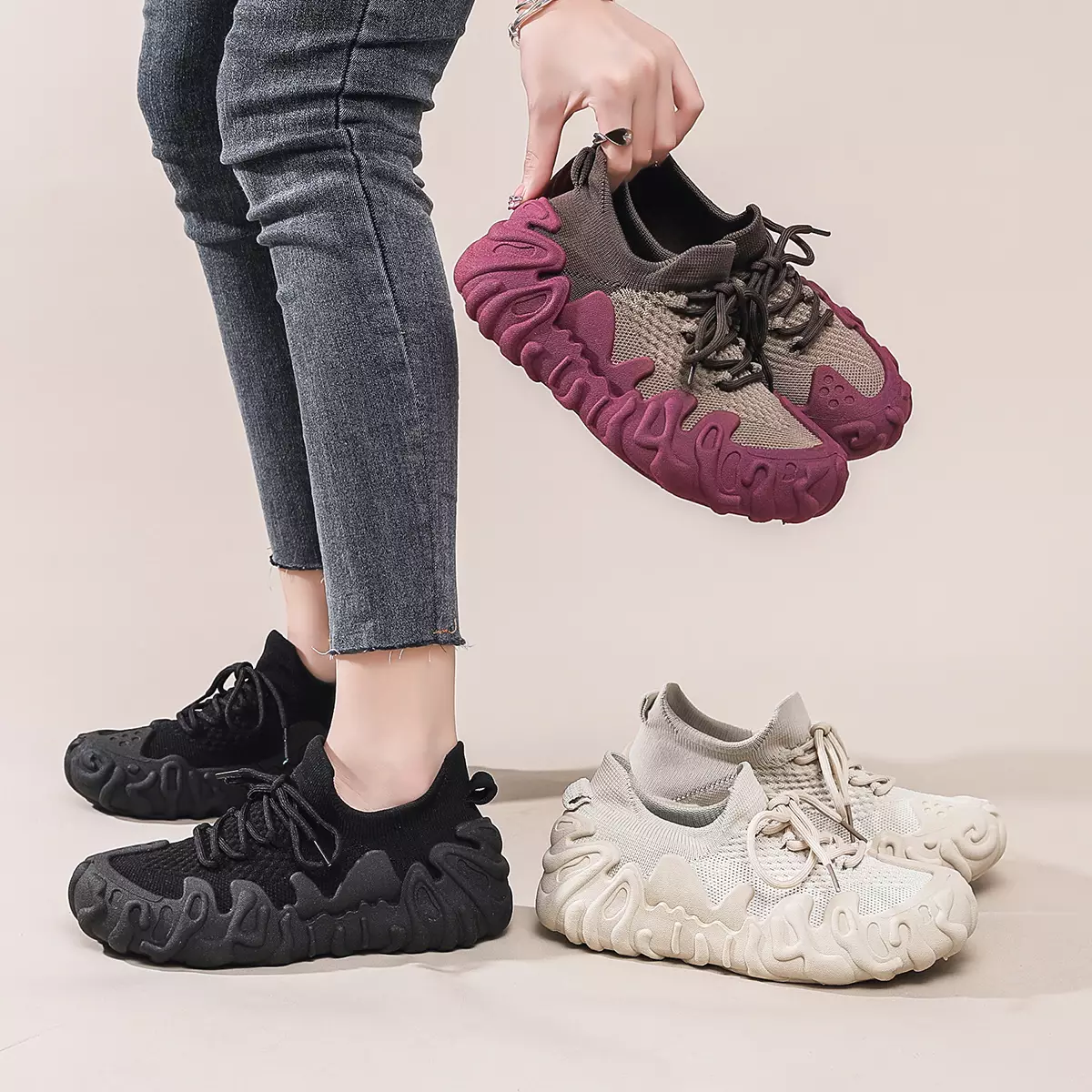 Sepatu Sneakers Hitam Wanita | Sporty, Fashionable, & Nyaman