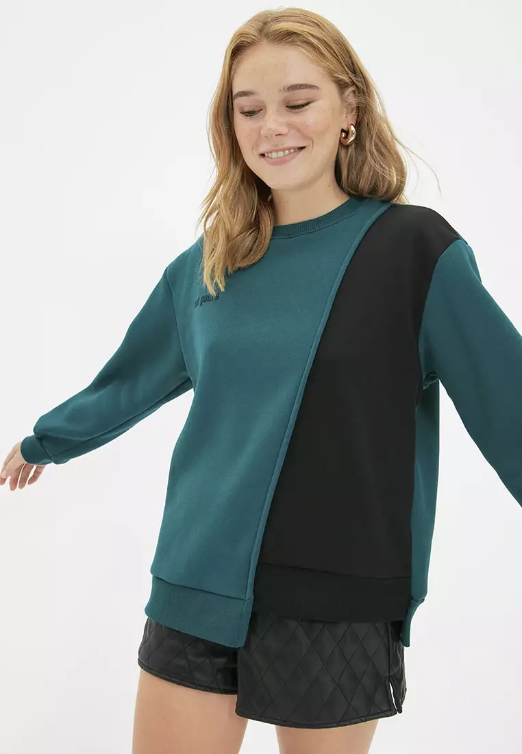 Printed Loose Fit Thick Fleece Inside Knitted Sweatshirt