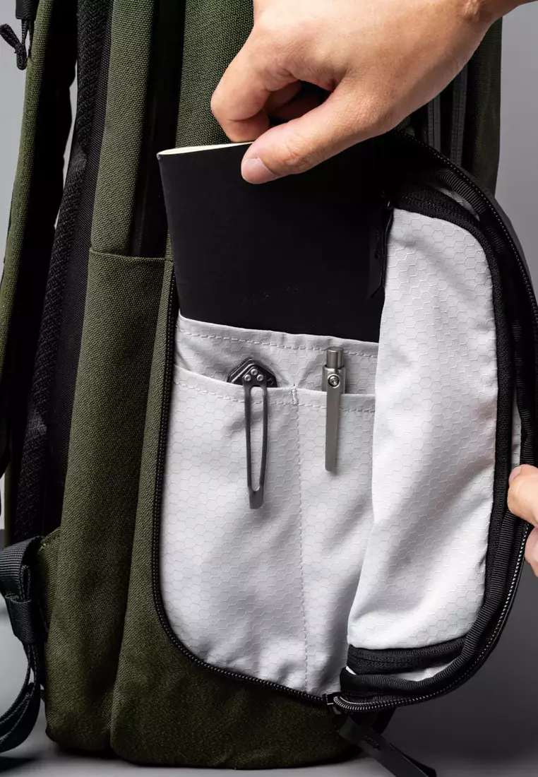 Alpaka Elements Travel Backpack 35L - Axoflux Green