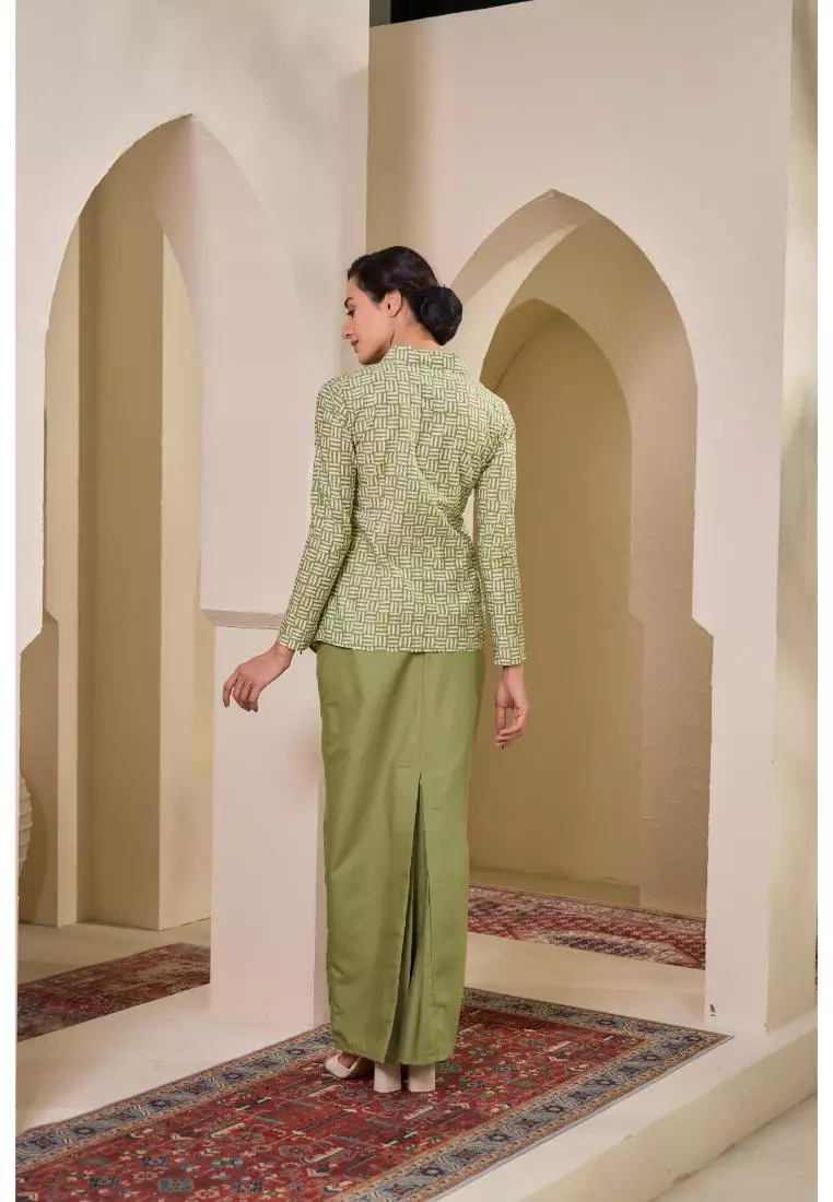 Kebaya Midi Batik Moden