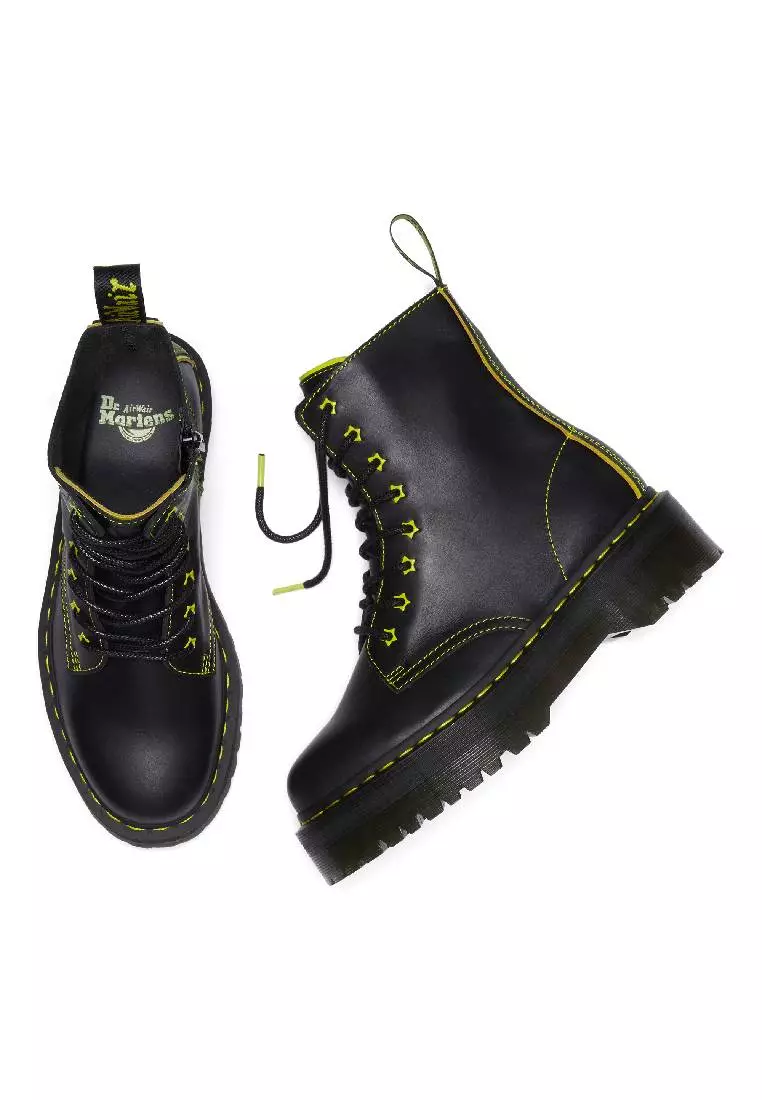 Star hotsell doc martens