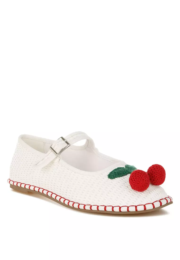 Sepatu Mary Jane Beraksen Ceri Warna Putih