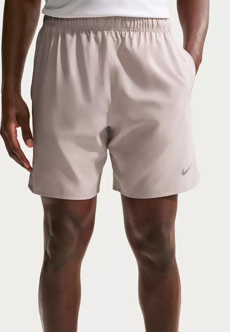 Dri-FIT Challenger Men's 18cm (approx.) Unlined Versatile Shorts