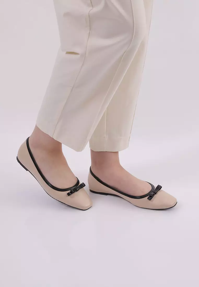 Sofia Celisha Bow Flat Cream-Black