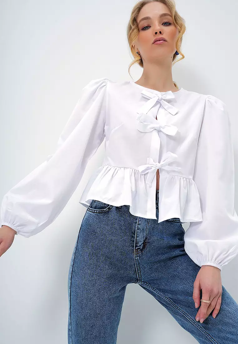 Women's White Crew Neck Bow Tie Princess Sleeve Poplin Blouse