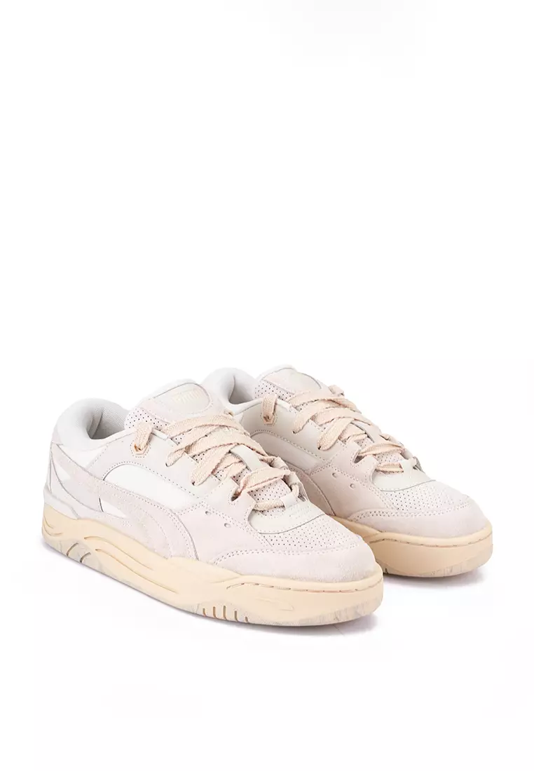 Puma low top on sale sneakers