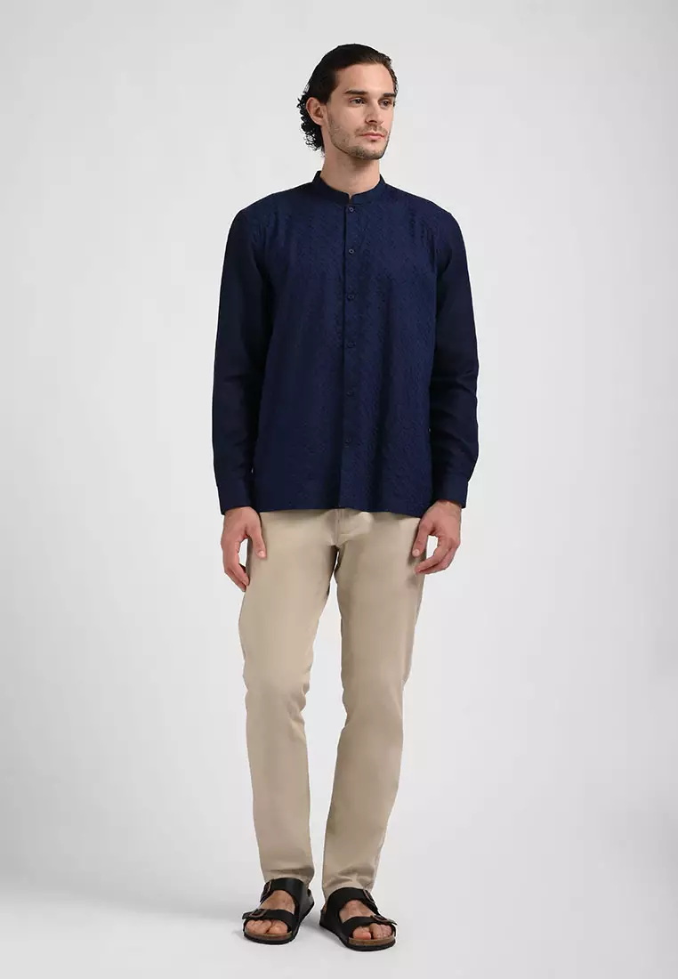 MANZONE Kemeja Koko Lengan Panjang Pria ROSHAN - NAVY Warna NAVY
