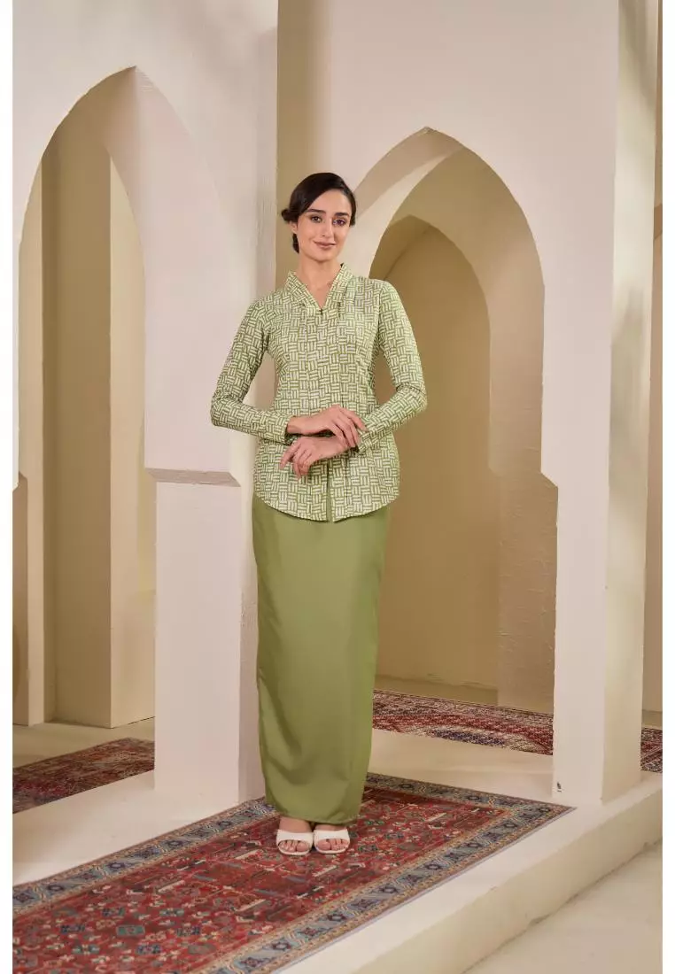 Kebaya Midi Batik Moden