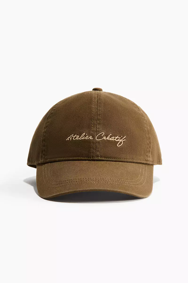 Embroidered-motif twill cap