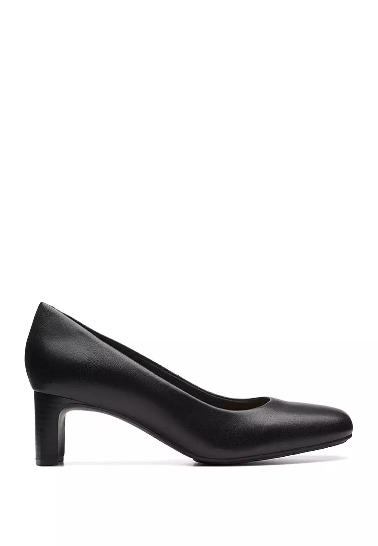 Discount on Clarks  shoes - SKU: Kyndall Iris Court Shoe Black