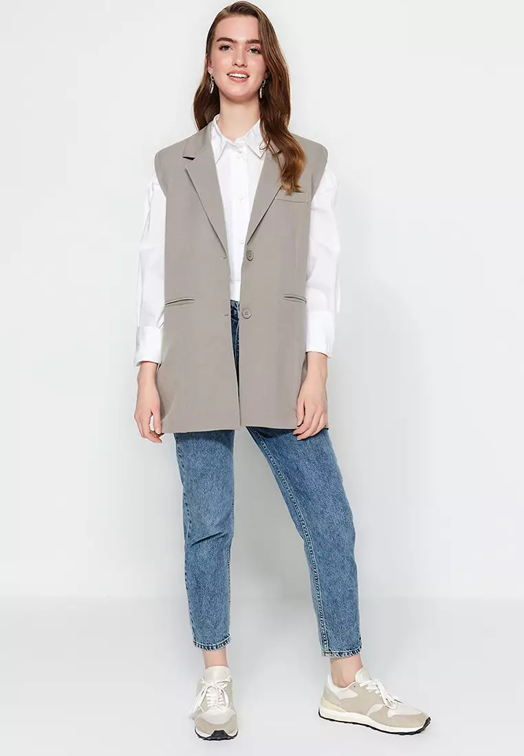 Button Close Vest