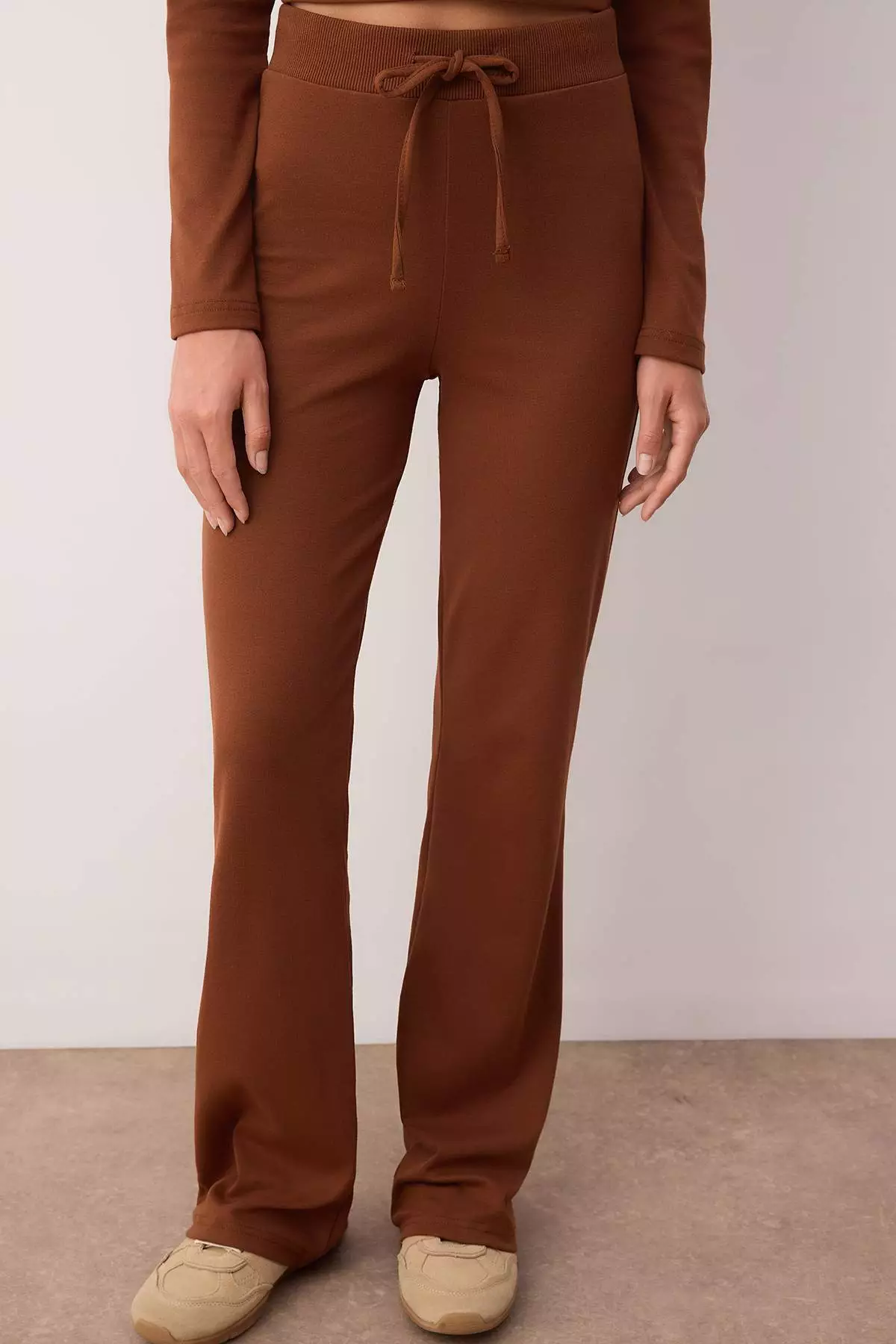 Brown Slim/Fitted Stretch Knitted Bottom Top Suit