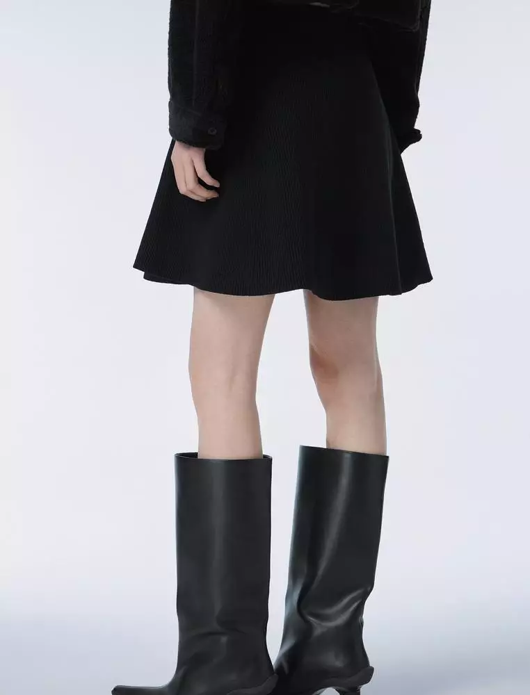 A-Line Short Waist Skirt