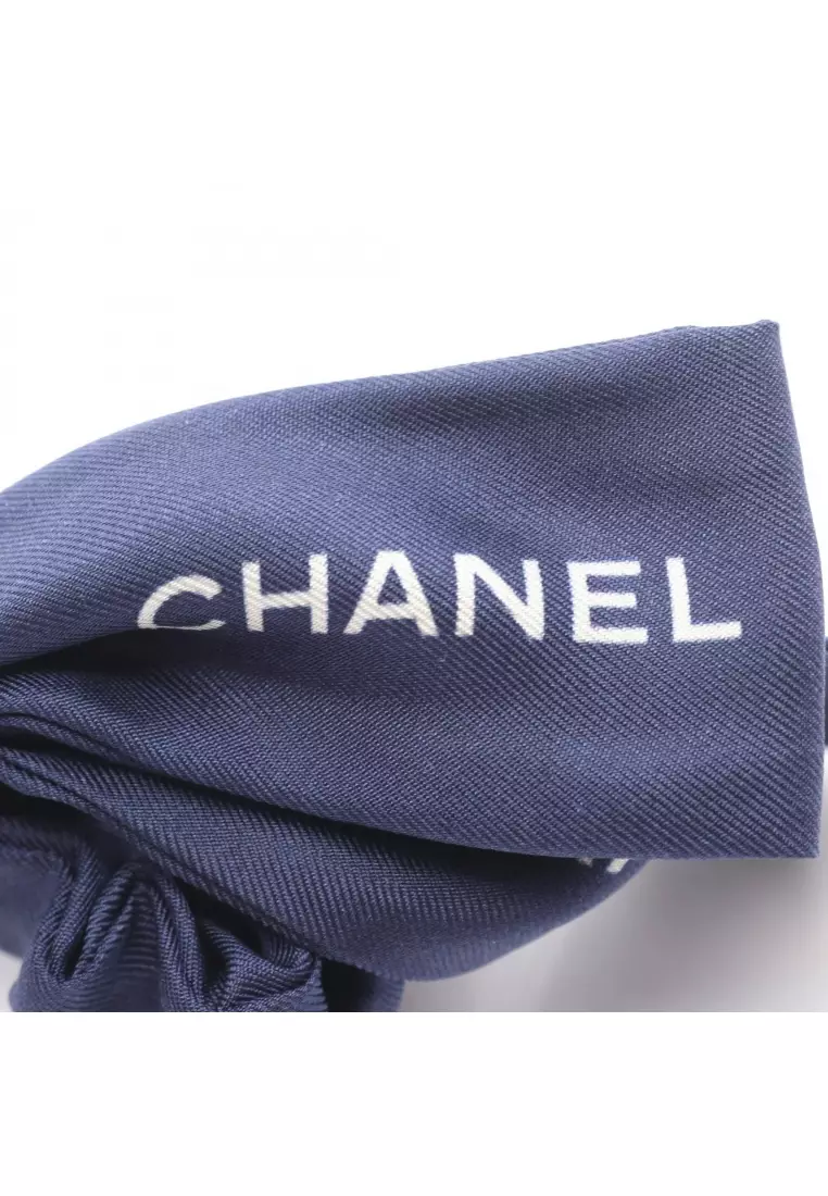 Buy Chanel Pre-Loved Chanel logo ribbon scrunchie hair accessory silk ...