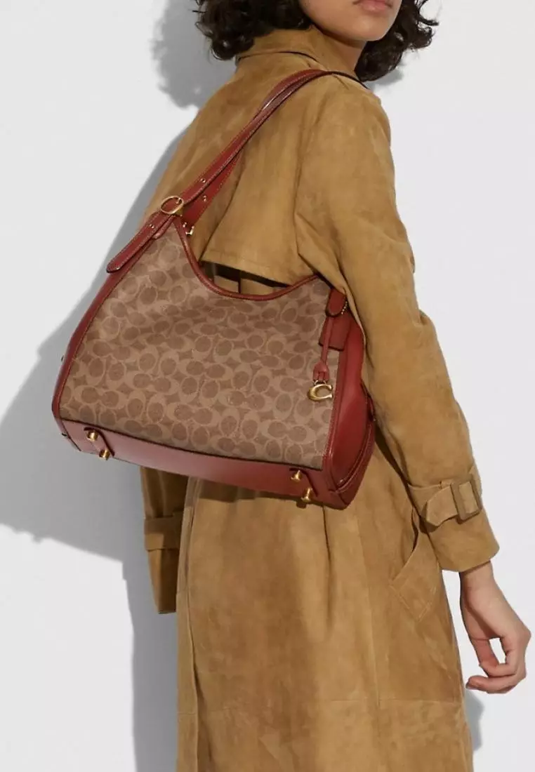 Tan coach on sale shoulder bag