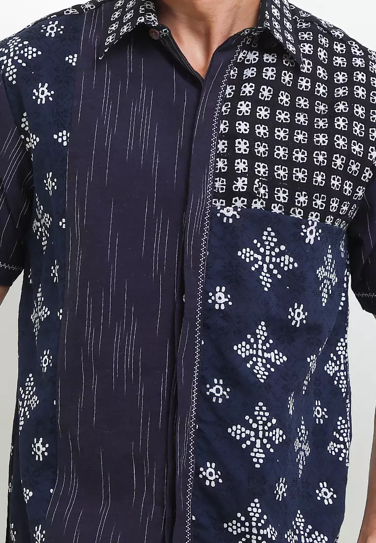 Kemeja Pria Lengan Pendek Batik Cap Dobby Spesial JFW Collection Binar Aksaja Navy