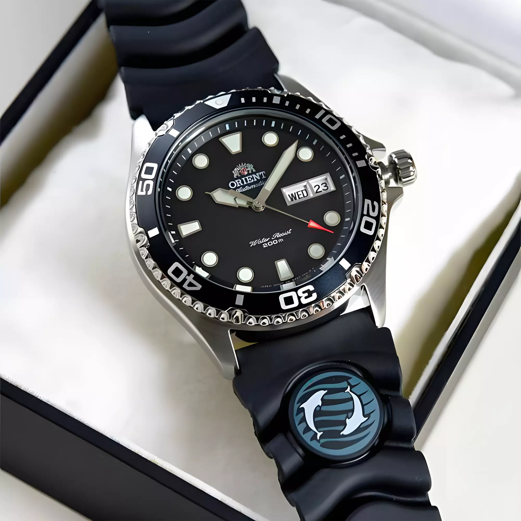 ORIENT Ray II Mechanical Sports Black Dial Black Rubber Strap Automatic Diver 200M Day Date Display Men’s Watch - FAA02007B