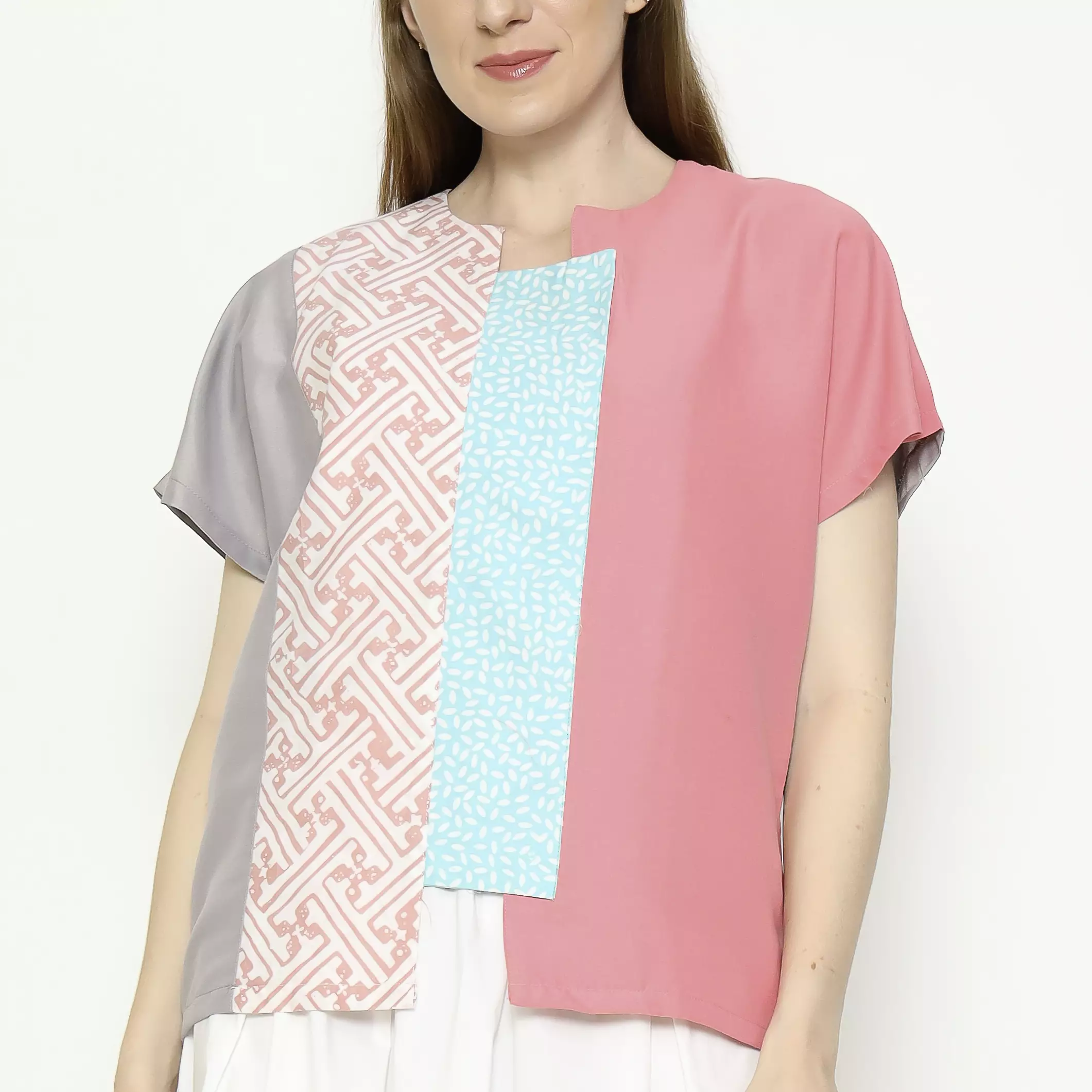 Blouse Batik Wanita - Bhatara Batik Novina - Atasan Batik Modern Lengan Pendek