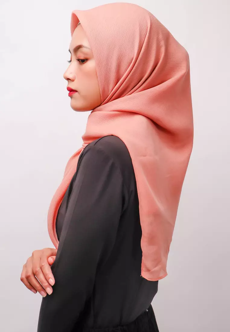 DH053 Falencia Hijab Segiempat Salem Muda