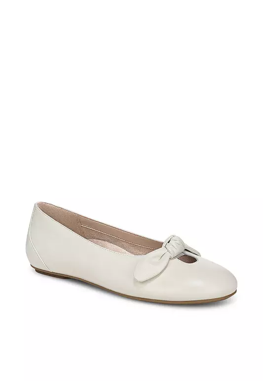 Tara Tilly Women's Flat Shoes