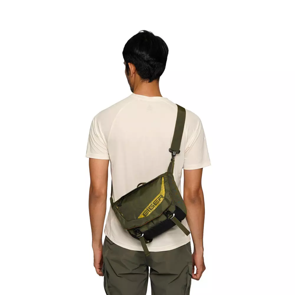 Eiger Recon 2 1F Tablet Shoulder Bag