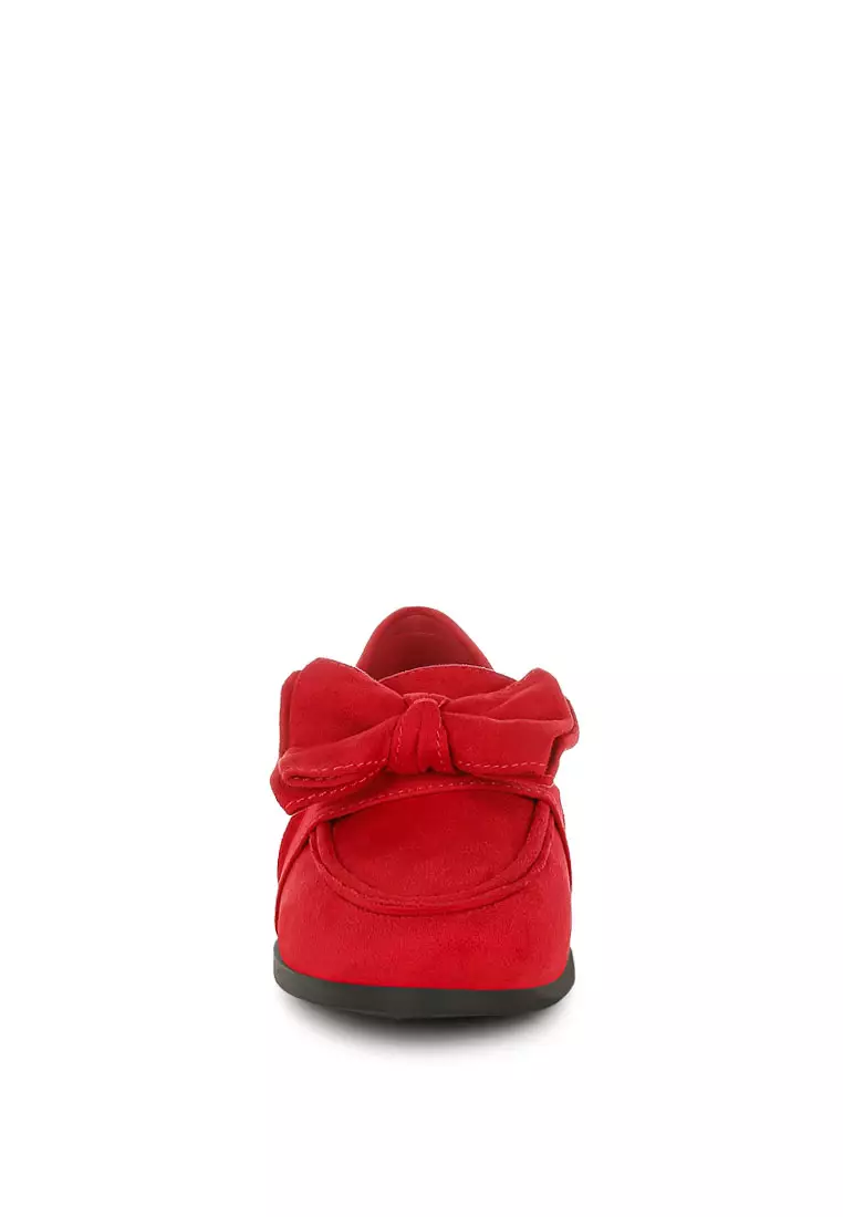 Sepatu Loafer Hak Aksen Pita Warna Merah
